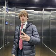 Estudiante de Derecho en la Uc3m con amplios conocimientos en diferentes materias como economía o mates, especializado en idiomas